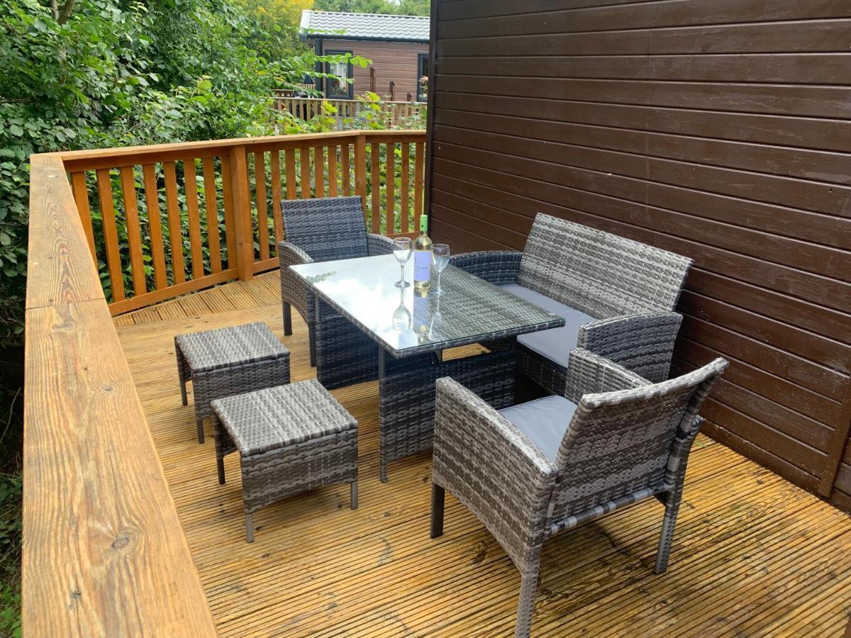 Immaculate 3-Bed Lodge In Hawick Exterior foto