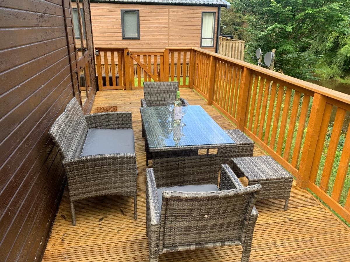 Immaculate 3-Bed Lodge In Hawick Exterior foto